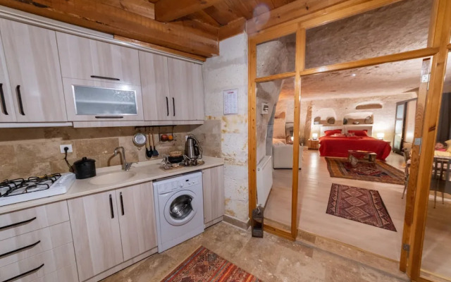 Cappadocia Deep Cave House