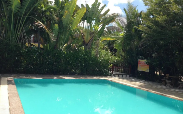 Thongpaeka Hotel