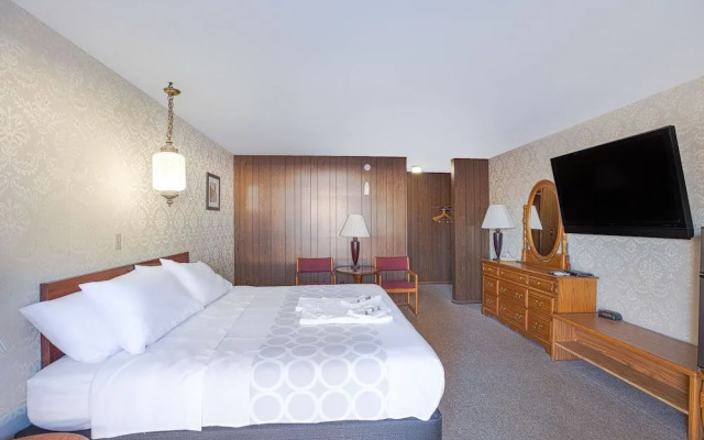 Love Hotels Tomahawk at Lake Mohawksin WI