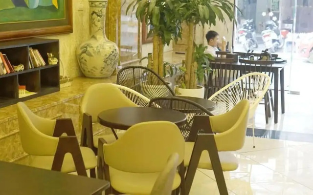 Bao Hung Hotel  Apartment