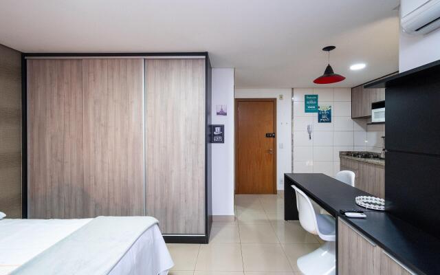 Flat com varanda no Setor Bueno - TH01403