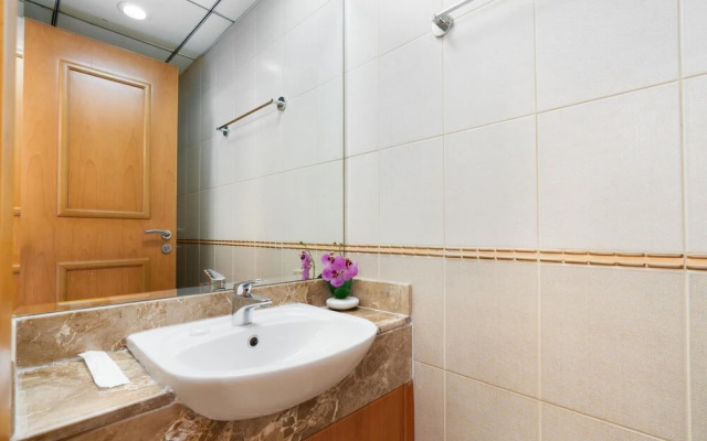 Marvelous 1Bd Marina Residences Pool