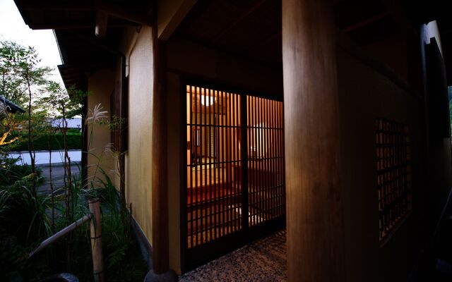 Yufuin Onsen Wafu Ryokan Tsuenosho