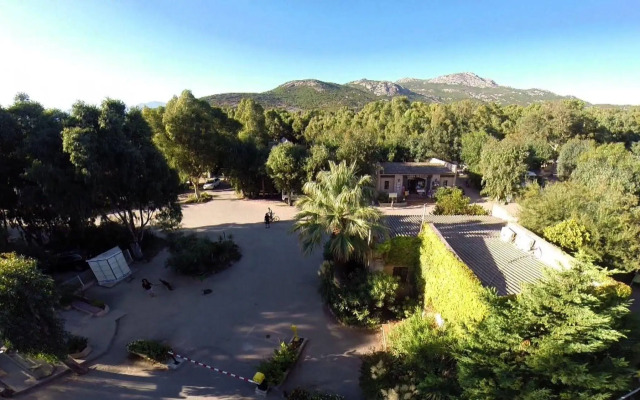 Camping La Pinède