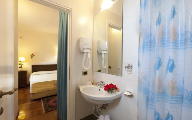 Hotel Scilla E Locanda Della Taverna Etrusca