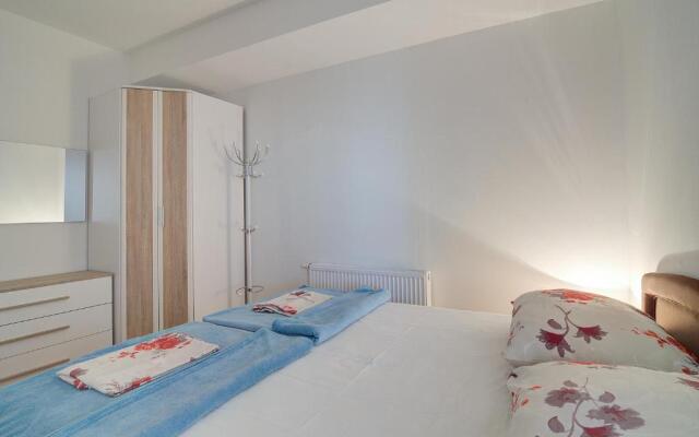 Apartments Lucia Senj
