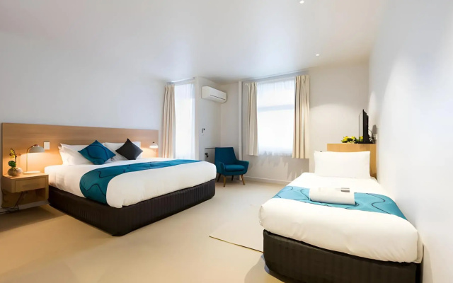 Customs House Hotel