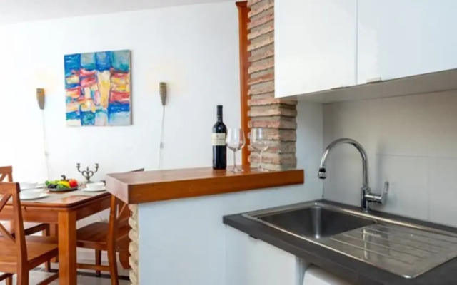 Apartment - 2 Bedrooms with Pool and WiFi - 107868