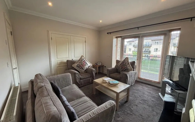 Spacious 2 Bed Apartment Near Dublin Airport
