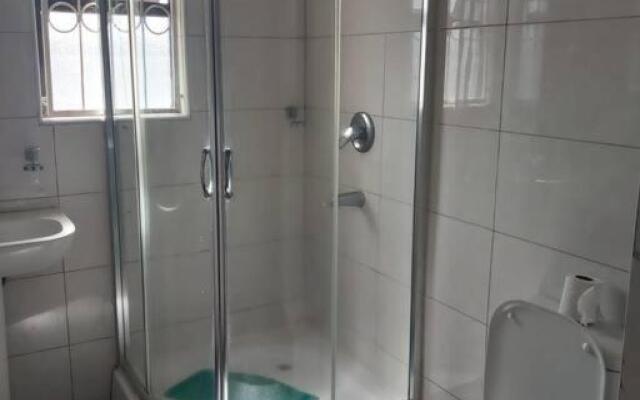 Nyayo Embakasi 3 bedroom Furnished Apartment