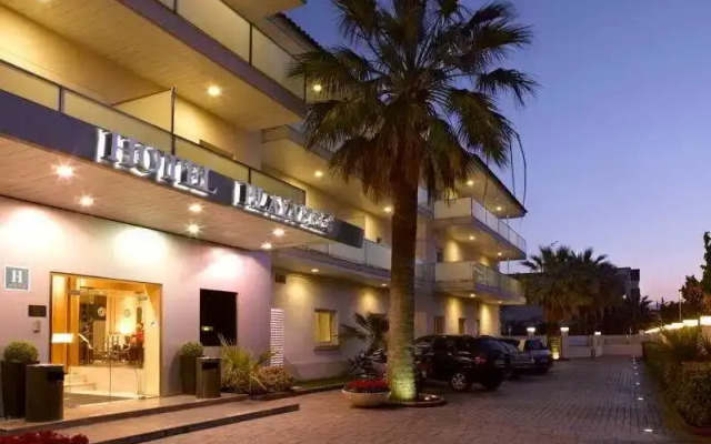 Playafels Hotel & Apartments