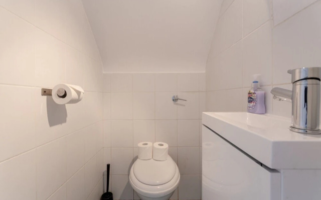 4 Bedroom Mews House in Kensal Rise