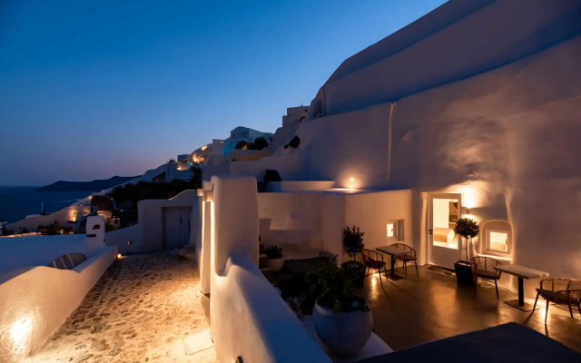 Twenty One Suites