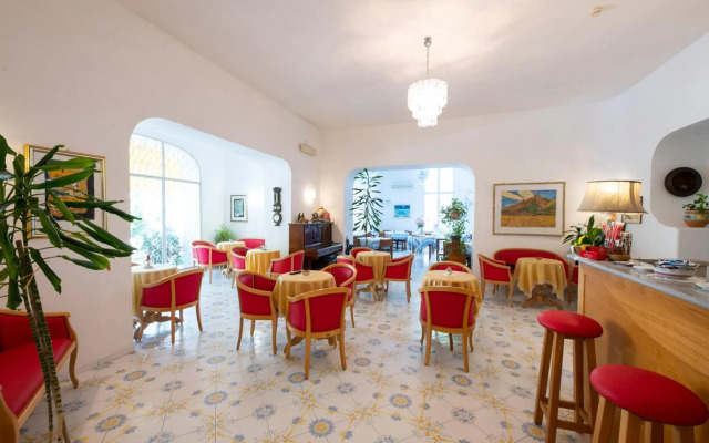 Hotel Candia
