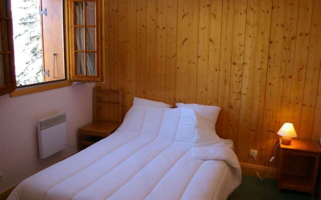 Traditional Chalet in the Large 3 Vallées Near the Slopes