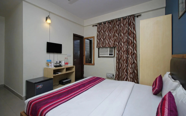 OYO 9046 Hotel Metro Star