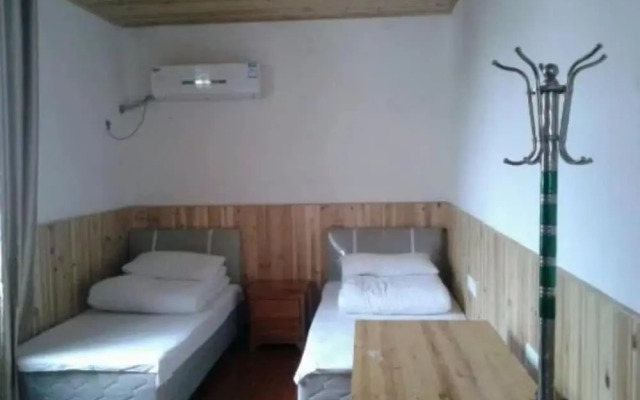 Wuyuan Qingyuan Guanting Guest House