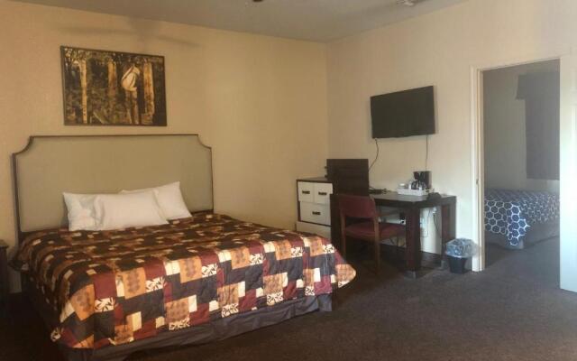 Lone Star Inn & Suites