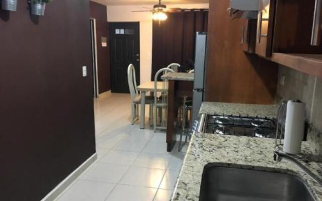 Fantastic & Cozy #4: Condo Close To the Beach