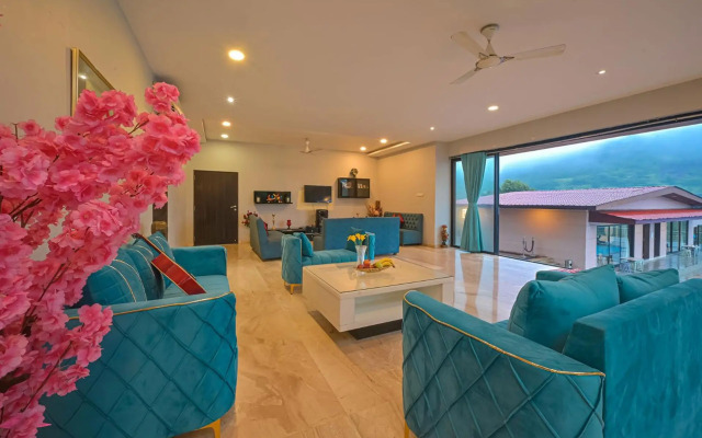 StayVista at Lake Mansion