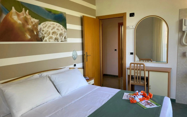 Family Hotel Pinetina Mare