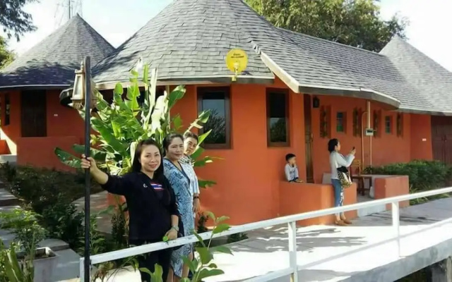 Khemmarat Baandin Resort