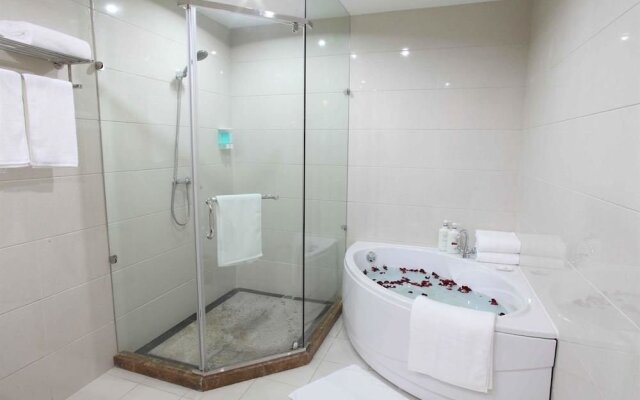 Fortune Hotel - Shanghai