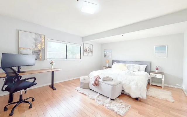 Sunnyvale 3B2b Super Big House