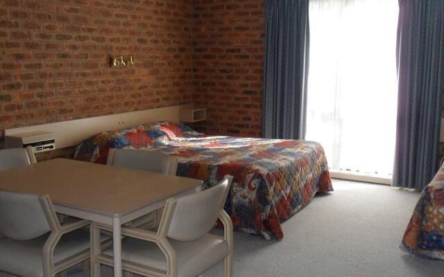 Settlement Motor Inn, Deniliquin