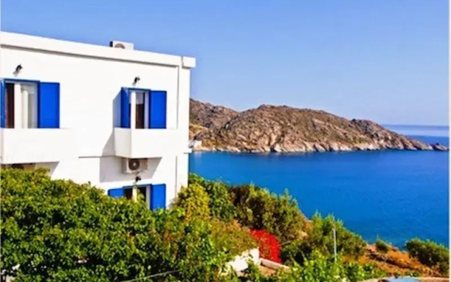Acropolis Hotel