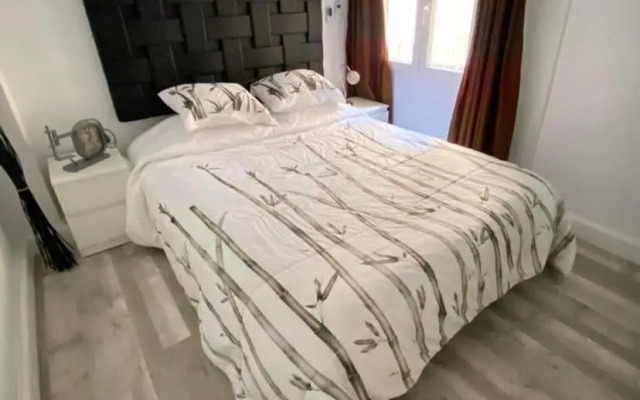 Rainbow Rentals Marques 7