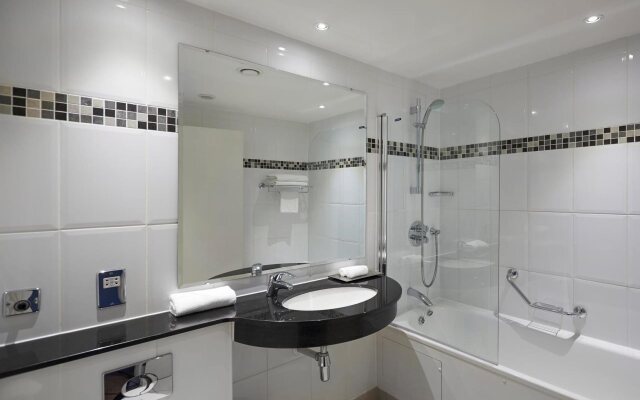 DoubleTree by Hilton Bristol North