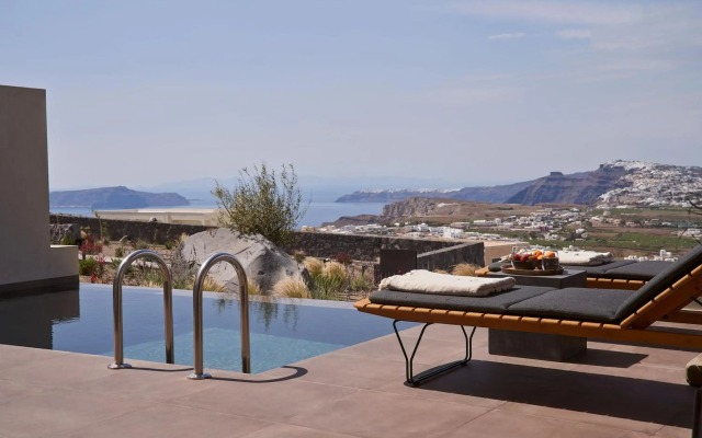 Apikia Santorini Suites - Adults Only