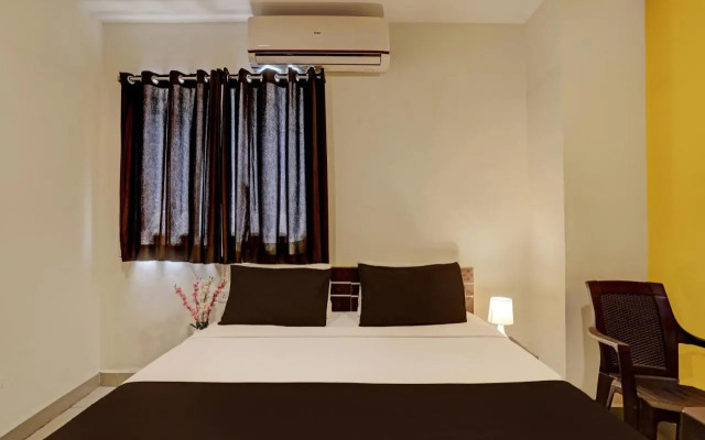 OYO 13869 Hotel Saharsh Grand