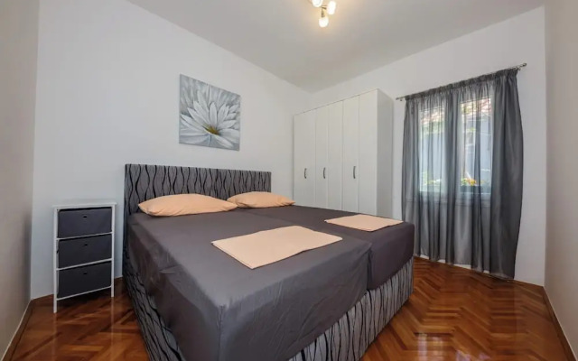 Luxury villa complex Pendolino with heated pool and jacuzzi