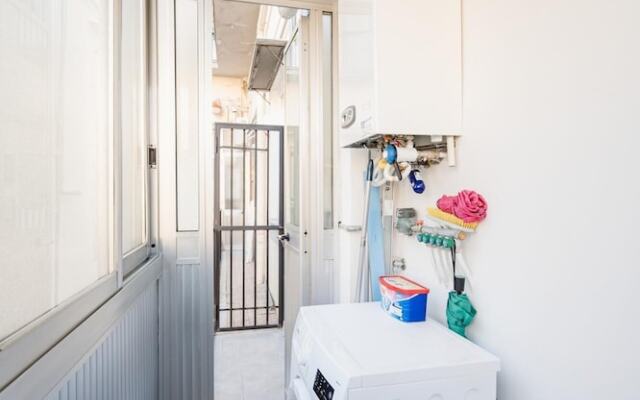 Poerio 98 Luxury Apartment