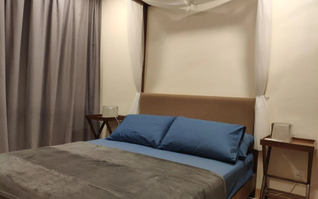 Timur Bay Seafront Residence by DamaiFresh – Guest Rooms – Balok