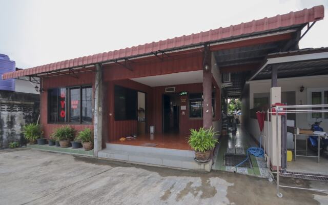 OYO 75331 Hareeya Hotel