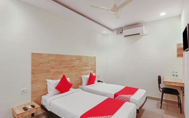 OYO Flagship 16073 Kothapet Ramoji