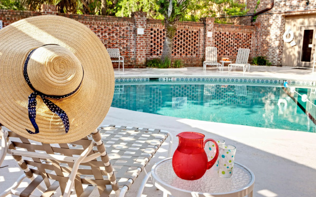 Best Western Sea Island Inn