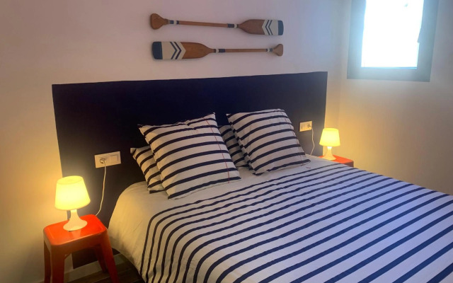 CAN MARTINEZ Calella Beach Boutique Apartment