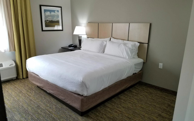 Candlewood Suites Kansas City - Independence by IHG
