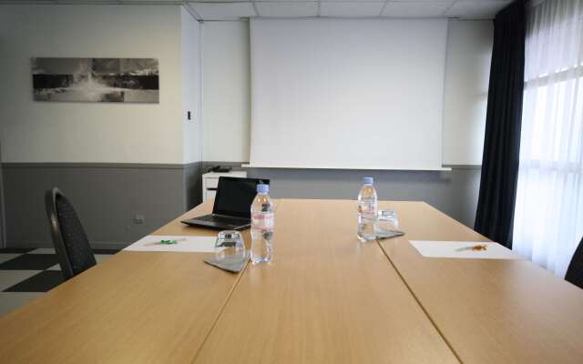 Kyriad Tours - Saint Pierre des Corps Gare