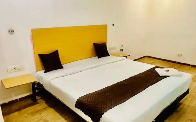 Hotel Royal Address