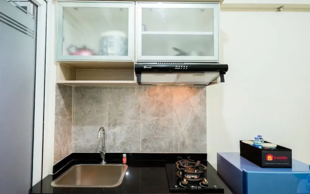 Comfortable 2BR Green Pramuka Apartment