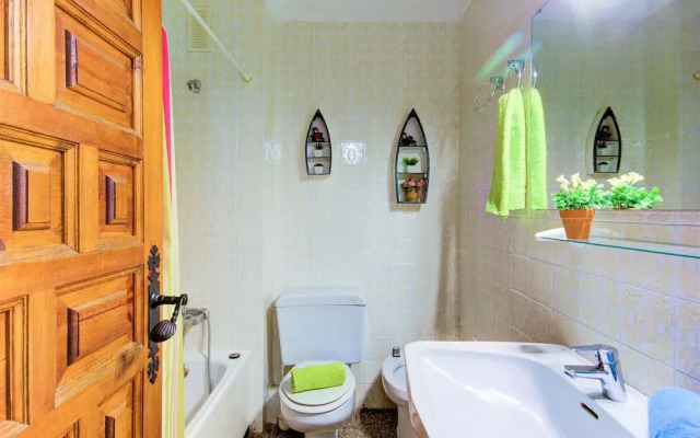 Apartment in Roses Near Beach