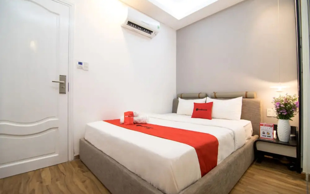 RedDoorz Plus near Saigon Train Station