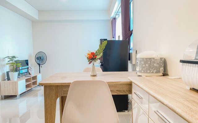 Homey And Spacious 2Br At Meikarta Apartment