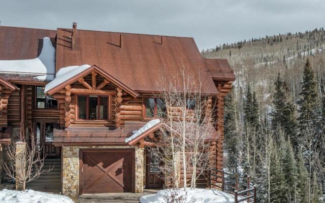 Villas At Tristant 137 by Avantstay Ski In/ Ski Out Home w/ Panoramic Views & Hot Tub