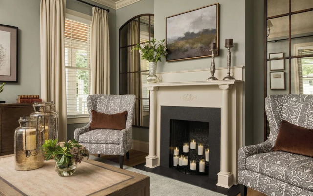 1313 West Luxury Boutique Hotel